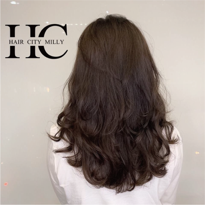 女神輕羽捲-2019燙髮趨勢