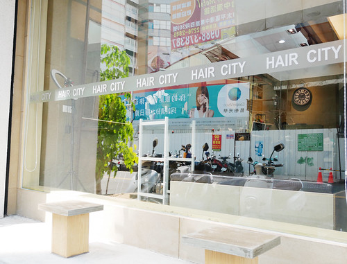 HairCity中友概念店外觀-一中街燙髮推薦